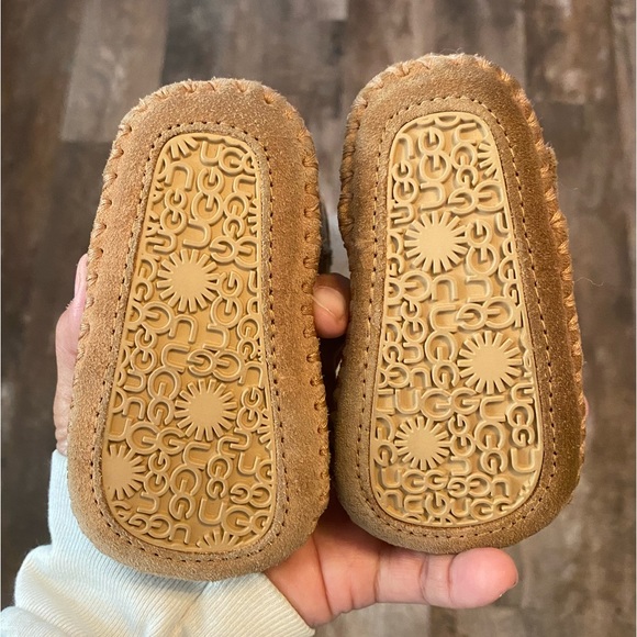 Baby Ugg boots - Picture 2 of 2